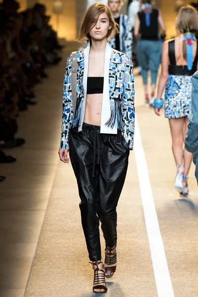 Look 26